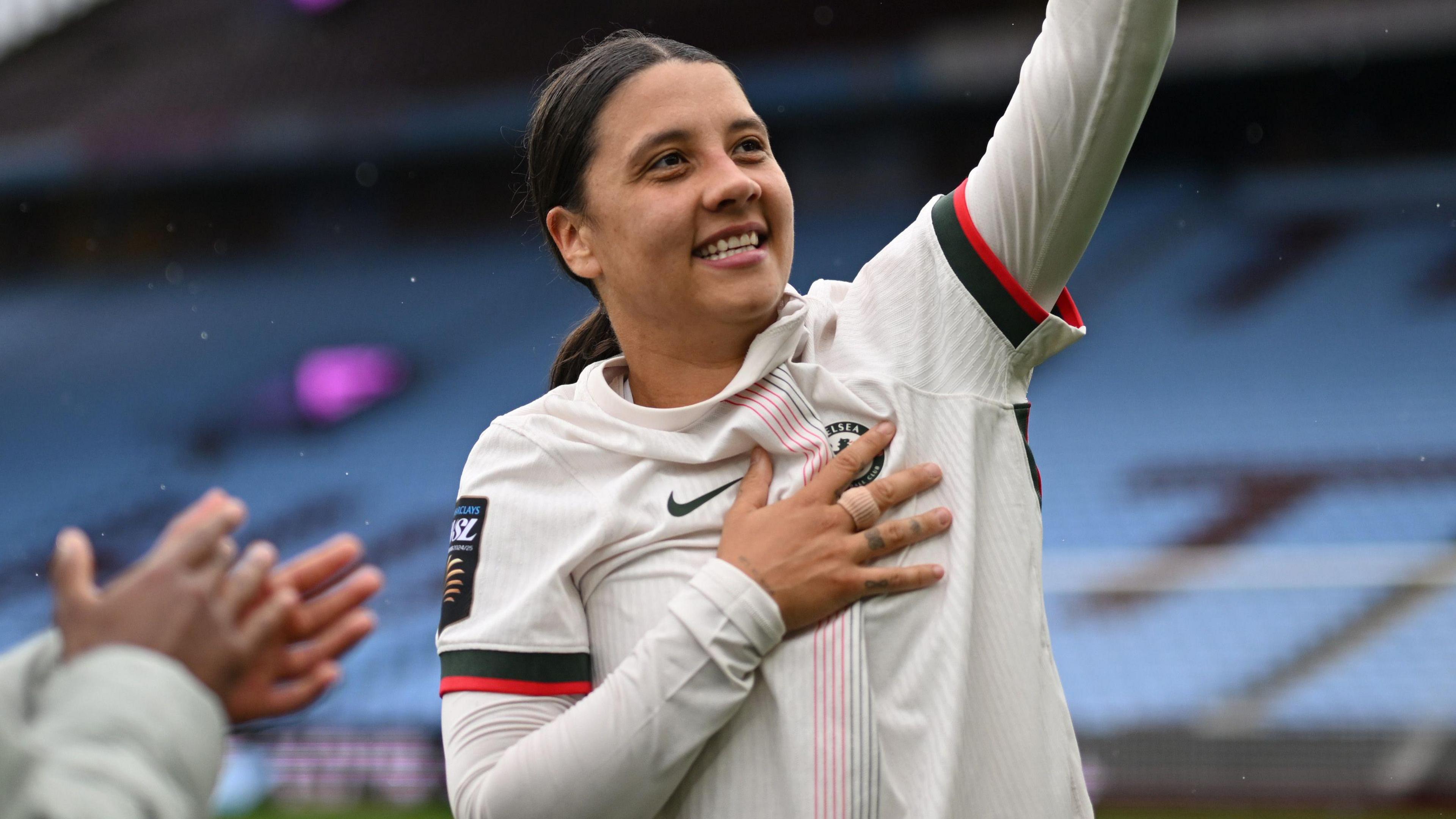 بازگشت درخشان سام کر پس از ۶۳۷ روز دوری از میادین